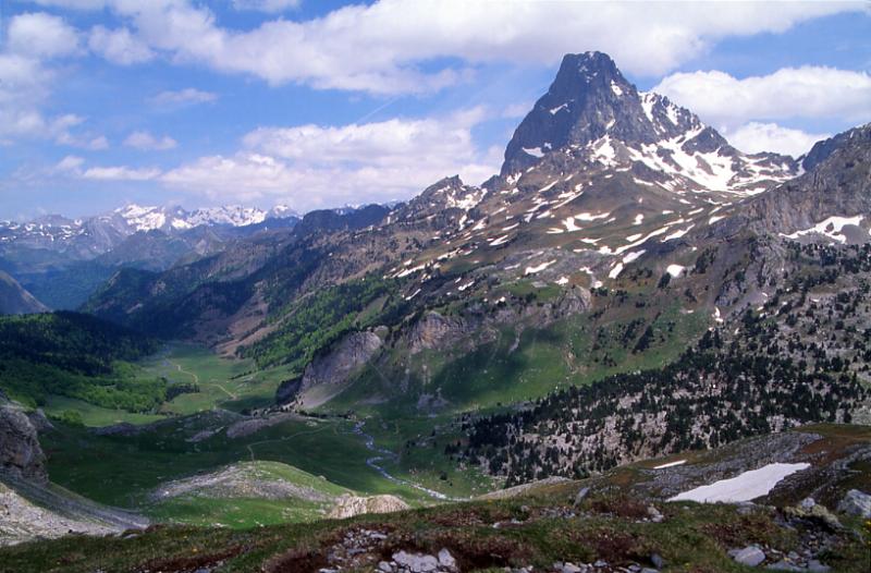  , 18 mai 2003, vue depuis le lac Cast�rau (64)